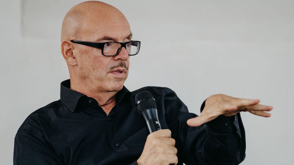 Počkejte na program, reaguje Klempíř na umělce protestující proti Motoristům